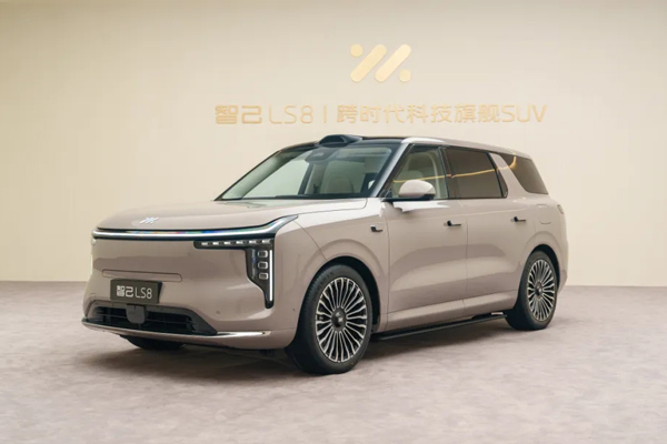忽如一夜春风来！星空tiyu10余款新车连发背后，是兼容并蓄的合作哲学与硬核自研的技术底气